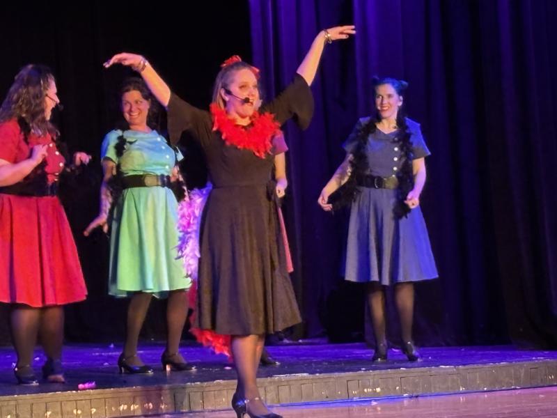 Mayzie La Bird (Kristen Robinson) singing (bragging actually), about her perfect plumage. LISA KRISTOFF/Boothbay Register Mayzie La Bird (Kristen Robinson) singing, bragging actually, about her perfect plumage. LISA KRISTOFF/Boothbay Register